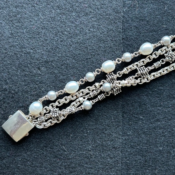Michael Dawkins Silver and Cultured Pearls Bracelet - Picture 2 of 3
